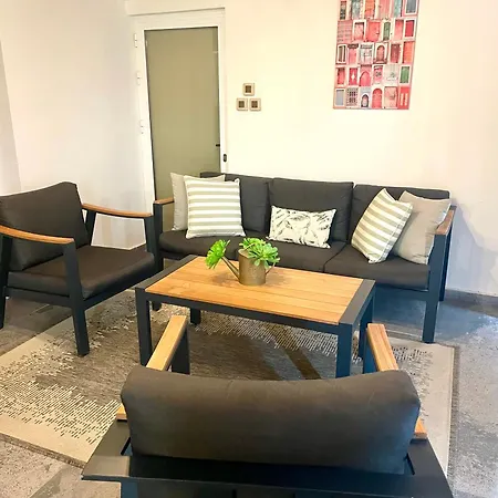 Sea View Penthouse شقة
